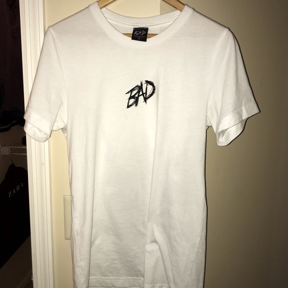 Bad Vibes Forever Kill Hand T - Picture 2 of 5